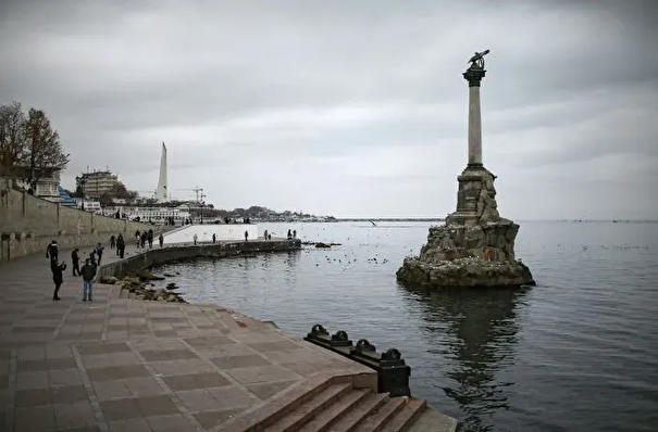 Морской пассажирский транспорт временно приостановил работу в Севастополе