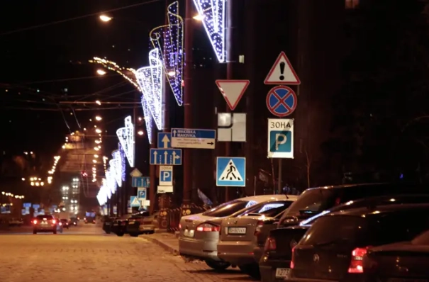 Парковка в Москве будет бесплатной в новогодние праздники