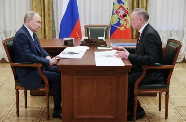 Губернатор Петербурга доложил президенту о подготовке ко Дню Победы