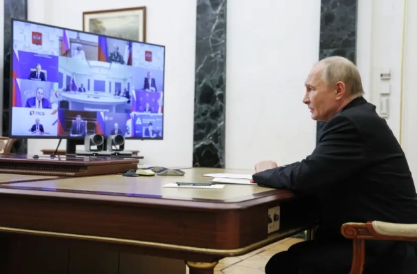 РФ сохраняет экспортные позиции по многим направлениям, входит в пятерку экспортеров вооружений - Путин