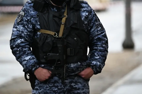 Мужчину с тремя самодельными взрывными устройствами задержали в Екатеринбурге