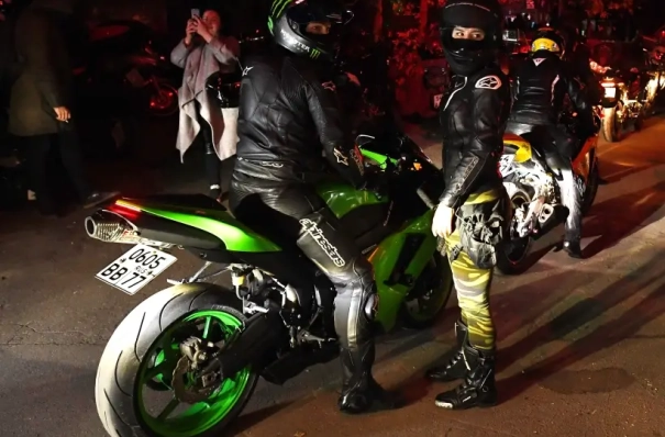 Запрет на движение мотоциклов ночью начал действовать в центре Тюмени