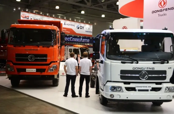 Выпуск на авторынок РФ ряда китайских грузовиков Dongfeng, Foton, FAW и Sitrak приостановлен по итогам проверок