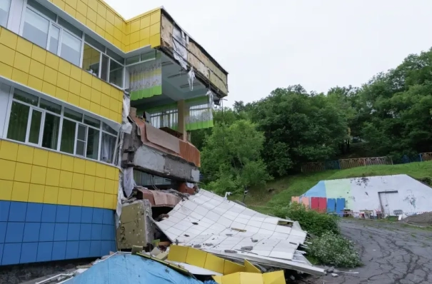 ОБОБЩЕНИЕ: Режим ЧС введён в Петропавловске-Камчатском и Северо-Курильске после сильного землетрясения