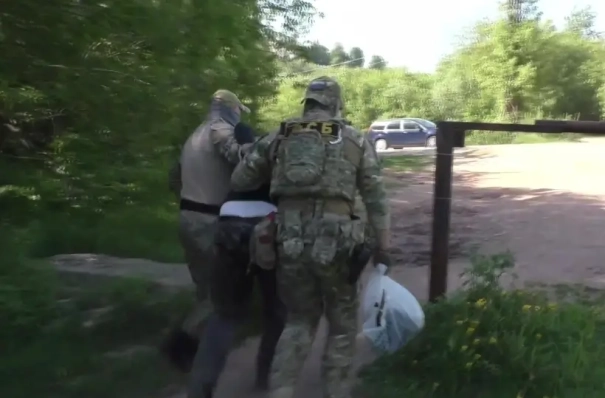 ФСБ задержала трех украинских диверсантов в Брянской области, еще трое - уничтожены