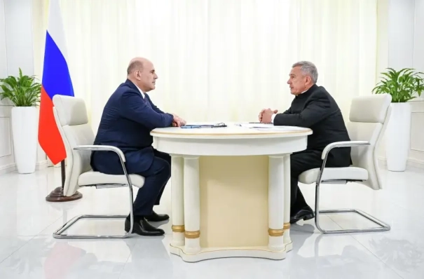 Мишустин пожелал удачи Минниханову на выборах главы Татарстана