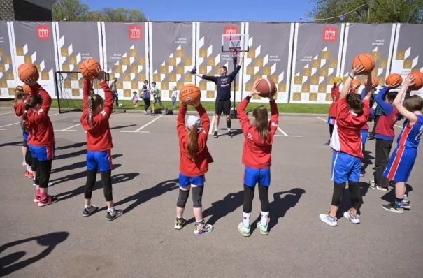 В Москве создадут 11 круглогодичных спортивных площадок нового формата - Собянин