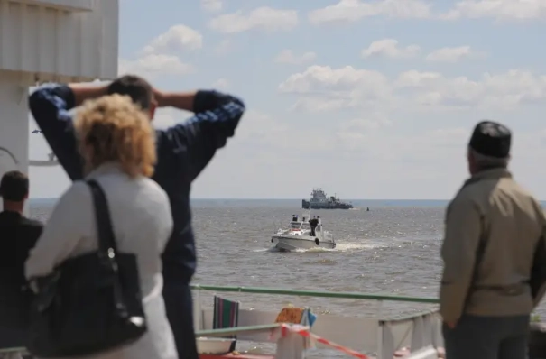 Четыре человека утонули в Волге после опрокидывания катера в Татарстане