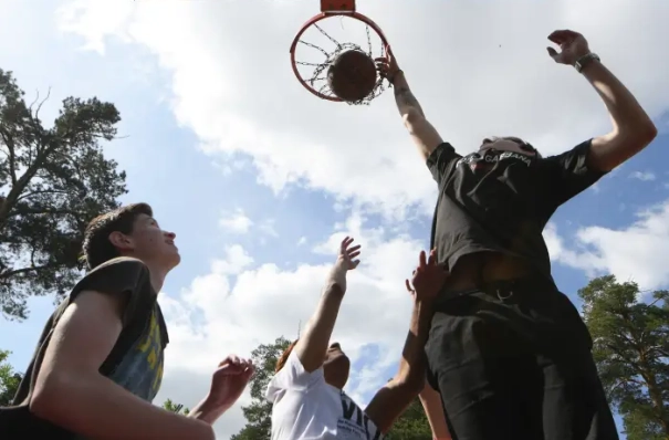 Центр уличного баскетбола открыли в Ярославле