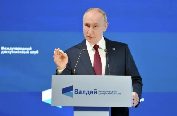 Путин: ответные меры РФ в случае милитаризации Европы не заставят долго ждать