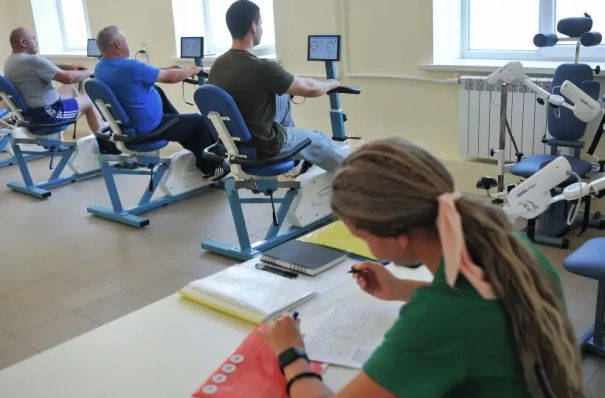 Реабилитационные отделения для ветеранов СВО развернуты в крупных больницах Приморья