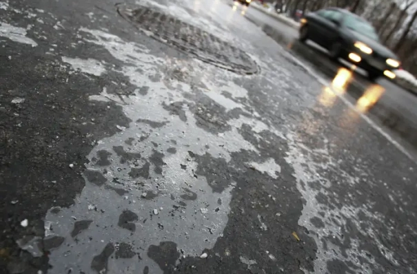 Ледяной дождь, гололедицу и туман обещают жителям регионов Поволжья