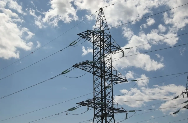 "Россети Юг" и "Донэнерго" за 6 лет вложат 21,8 млрд руб. в модернизацию энергосетей Ростовской области - власти