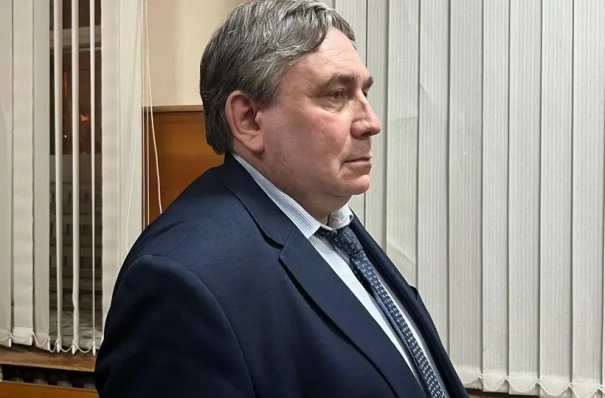 Суд приговорил к условному сроку свердловского экс-министра энергетики и ЖКХ Смирнова по делу о взятке