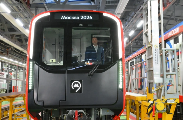 Поезд "Москва-2026" вышел на "зеленую" ветку столичного метро