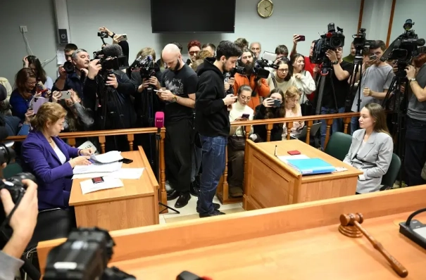 Выселить из спорной квартиры: сколько времени дадут Долиной на переезд?