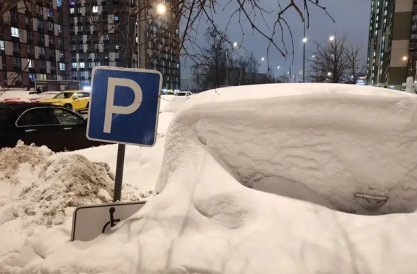 Высота снега в Москве на метеостанциях достигла 79 см