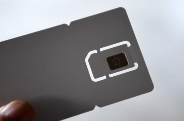 Мошенники используют паспорта умерших для обхода ограничения на покупку сим-карт