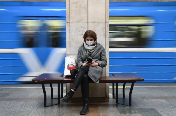 Телефоны могут досматривать в московском метро в случае необходимости