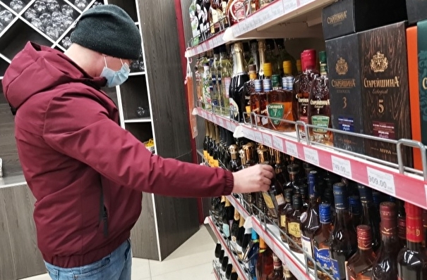 Продажи алкоголя в магазинах в РФ ускорились на фоне карантина