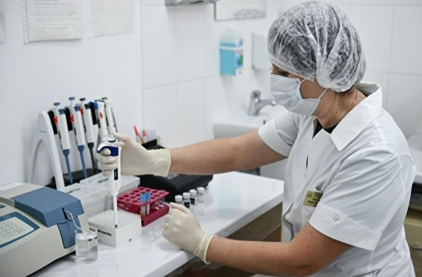 Число сделанных в РФ тестов на коронавирус выросло за сутки еще на 100 тысяч