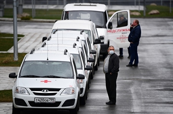 Путин: на закупку машин скорой помощи направят еще 5 млрд рублей