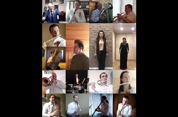 Более 150 артистов исполнили гимн Победы вместе с Магаданским духовым оркестром