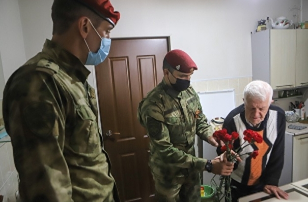 Ветераны войны в Тульской области получили подарочные наборы и телевизоры