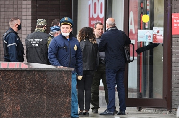 Полиция установила личность мужчины, захватившего банк в Москве