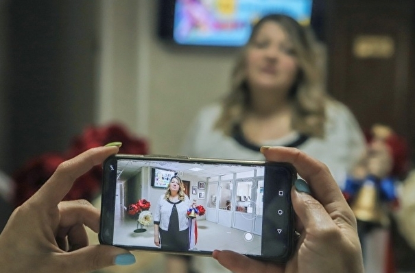 Виртуальный "последний звонок" проходит во всех школах России