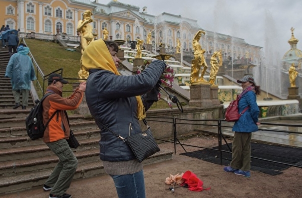 В Ленобласти ждут поток туристов из Москвы и Подмосковья