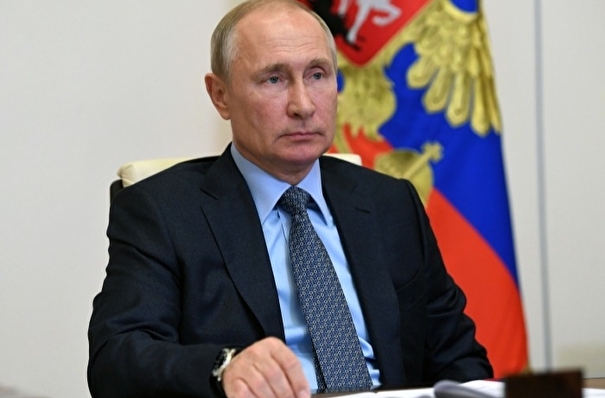 Путин поручил правительству подготовить предложения по выплатам пенсионерам из-за ситуации с COVID-19
