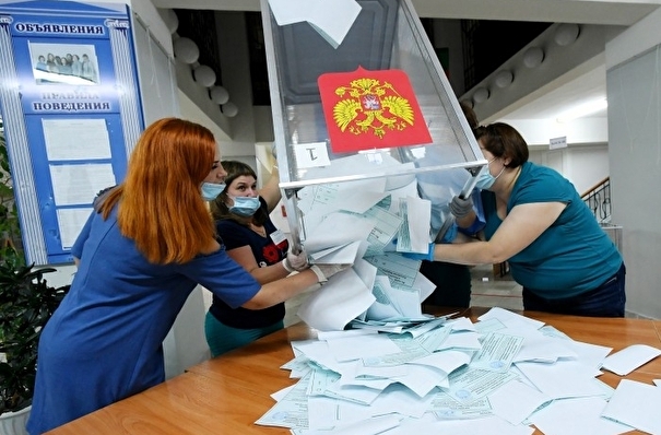 Почти 72% жителей Алтайского края поддержали поправки в Конституцию РФ