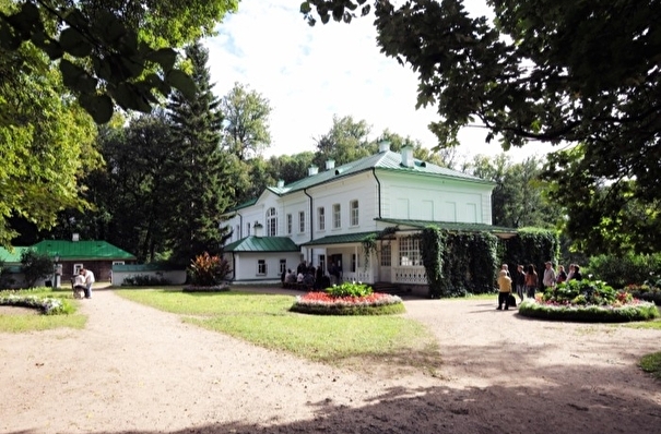 Музей-усадьба "Ясная Поляна" в Тульской области открылся для посетителей