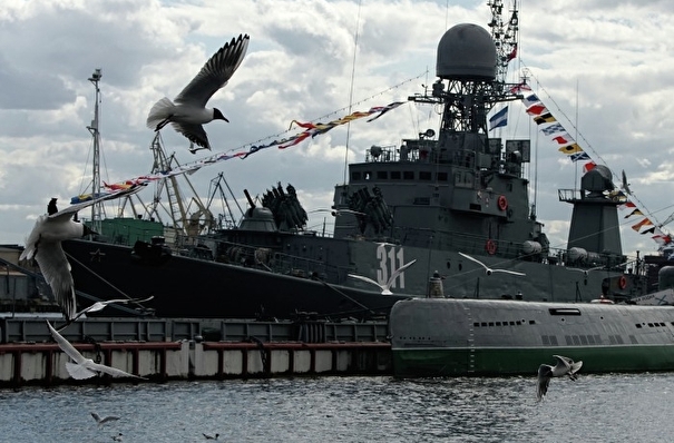 В Балтийске прошла первая репетиция морского парада в честь дня ВМФ