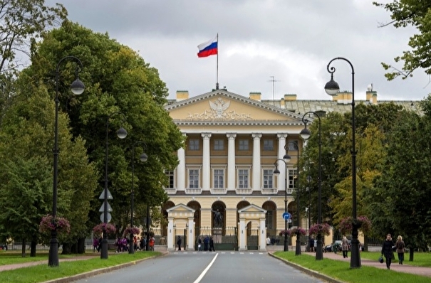 Смольный: Петербургу предстоит жить в режиме жесткой экономии пару лет