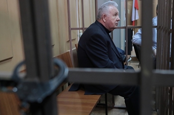 Прокуроры утвердили обвинения в растрате в отношении экс-губернатора Ишаева