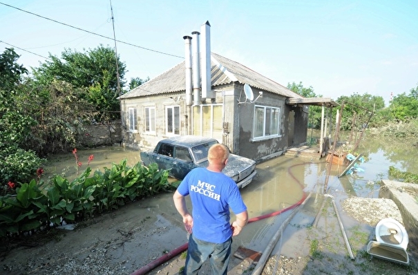 Ущерб подсчитывают в трех пострадавших от паводка поселках Кубани