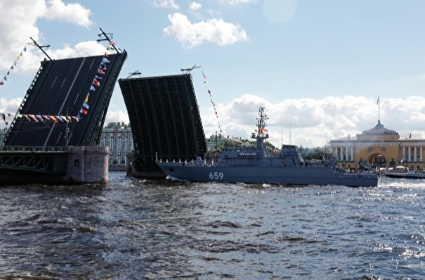 Нева остаётся самым чистым водоёмом Петербурга