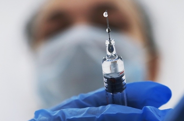 Более 50% жителей Магадана планируют привить от гриппа в 2020 году