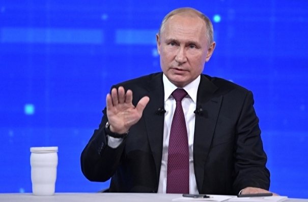 Путин надеется, что РФ прошла пик COVID-19