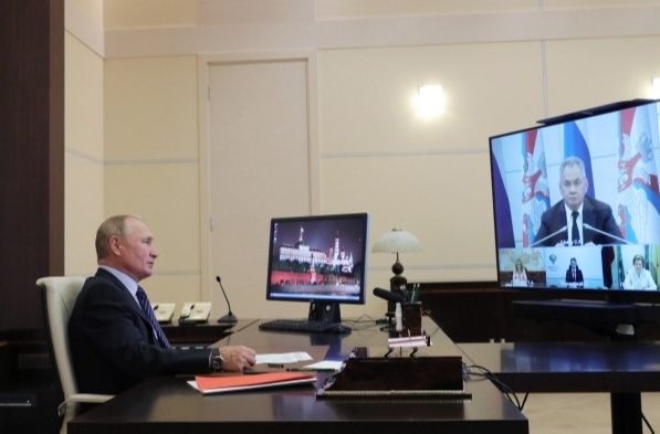 Шойгу доложил Путину о строительстве медцентров в Пскове, Великих Луках и Кызыле