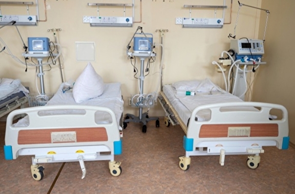 Петербург увеличивает число коек для COVID-больных из-за роста госпитализации