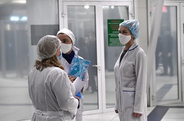 Региональные выплаты медикам за борьбу с COVID-19 продлят в Иркутской области