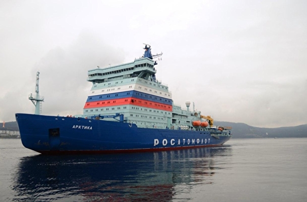 Новый ледокол "Арктика" пришел в Мурманск после ходовых и ледовых испытаний