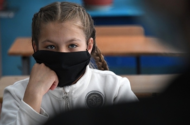 Школьники Магадана досрочно отправятся на каникулы из-за коронавируса