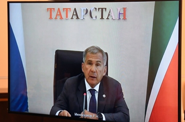 Минниханов поручил искоренить в Татарстане нелегальные пассажирские перевозки