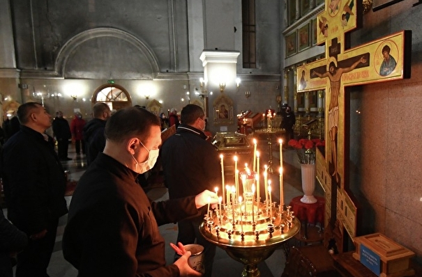 Рождественские богослужения в тюменских храмах пройдут без участия жителей старше 65 лет
