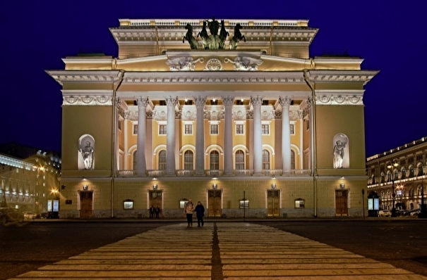 Театры Петербурга с 16 января разрешили заполнить наполовину