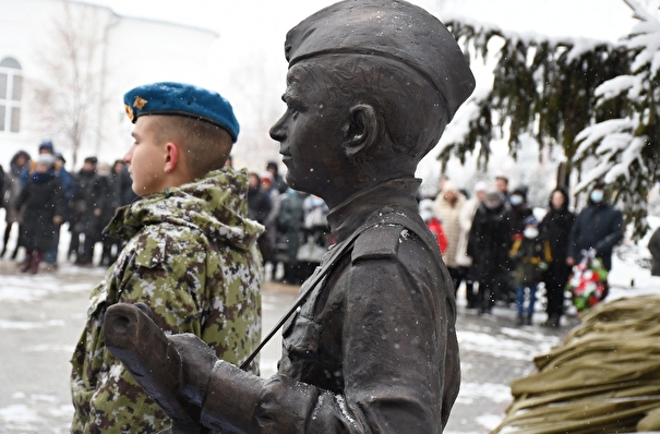 Памятник Сыну полка установили в Белгородской области